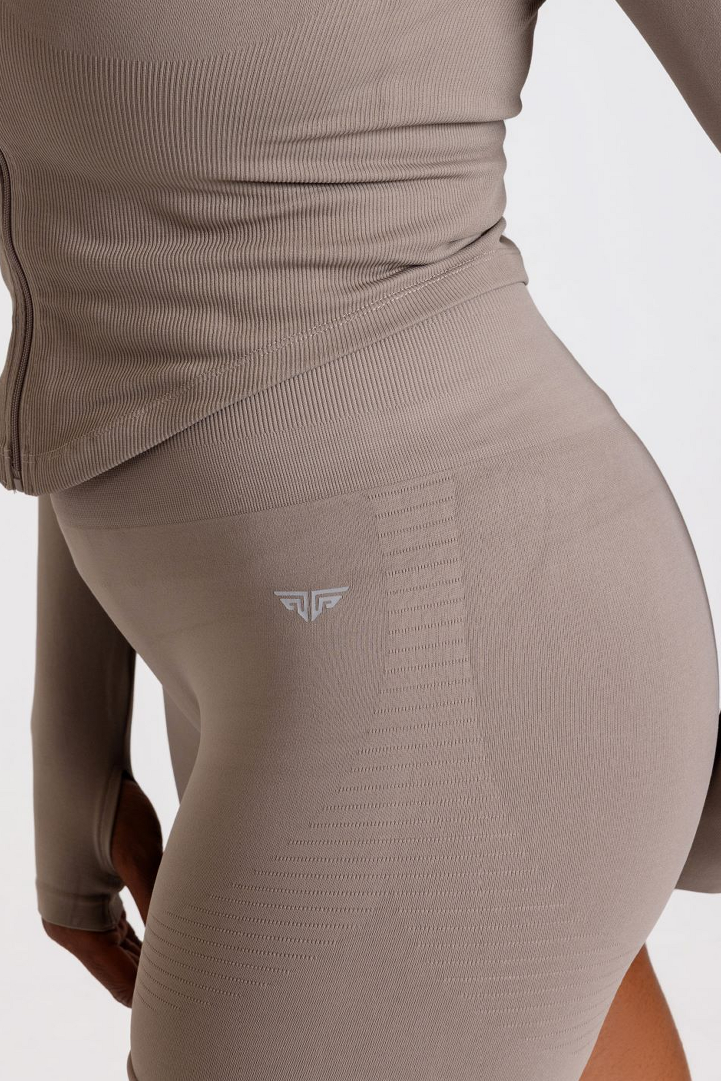 Contour Flow (Shorts)